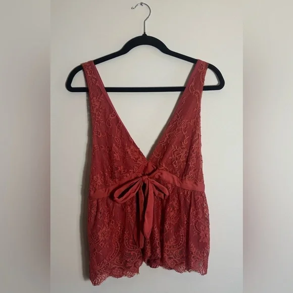 Free People Chante Lace Frenchie Kiss Tank Top
Size Medium - Picture 3 of 6